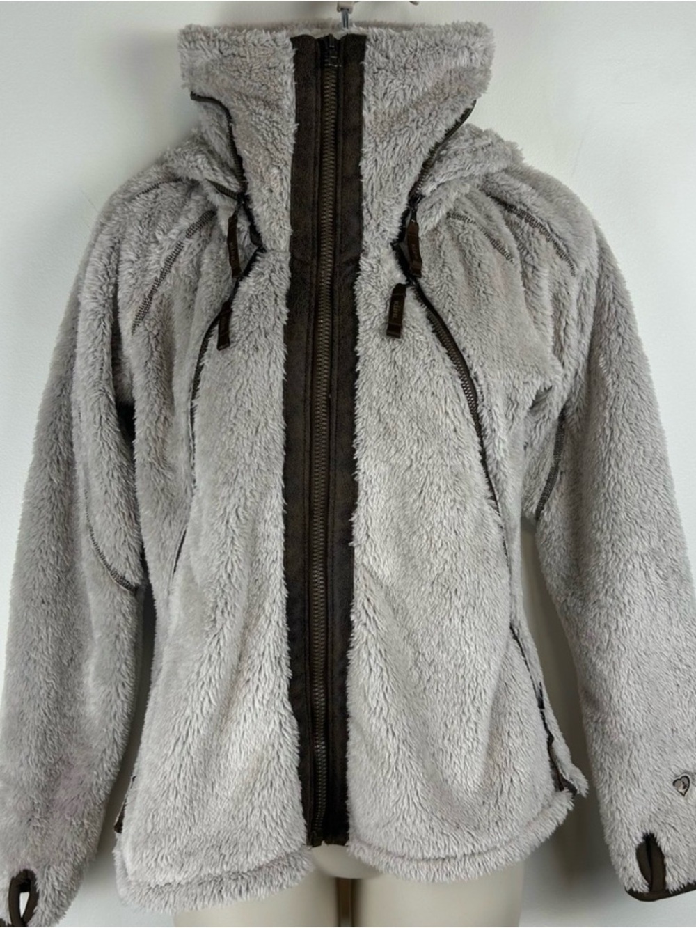 KUHL Flight Jacket Cozy Teddy Fur Stowaway Hood Zip Up
Jacket Coat Gorpcore